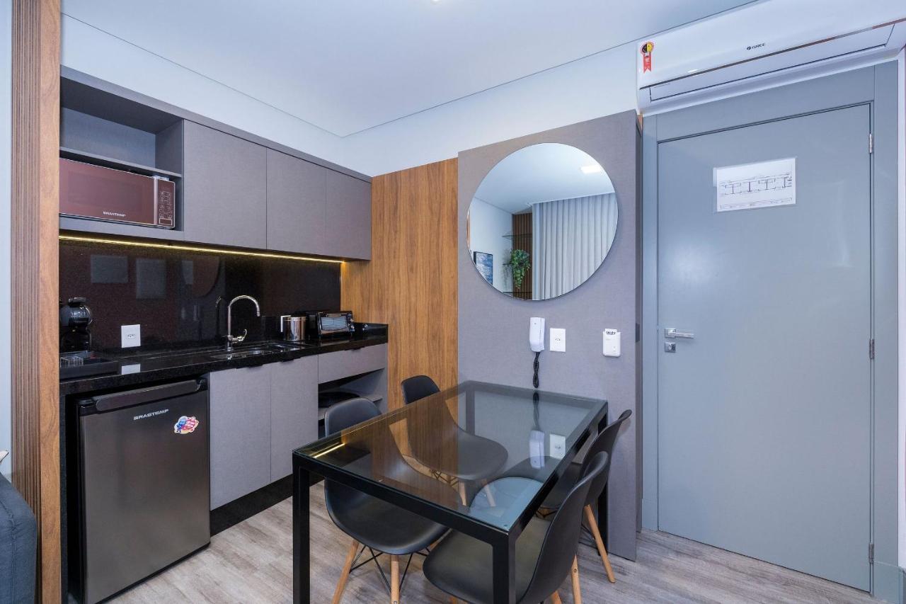 בומבינאס Aion Suites 204 - Compacto E Luxuoso Loft - Rooftop Com Piscina E Academia - A Poucos Passos Da Praia מראה חיצוני תמונה